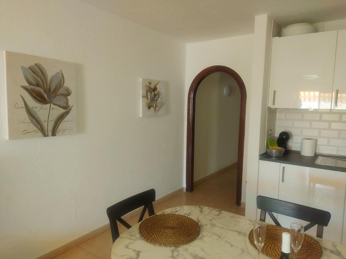Under The Lime, Beautiful Apartment Los Cristianos ลอส กริสเตียนอส ภายนอก รูปภาพ